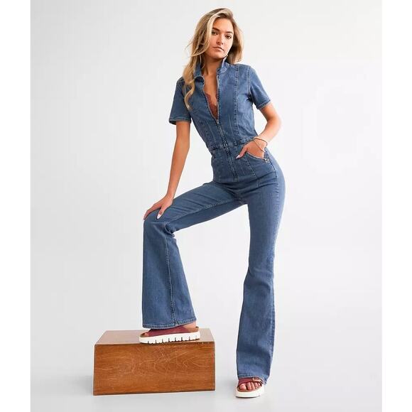 Free People We the Free Jayde Denim Flare Long Zip Up Jumpsuit Small - Picture 1 of 9